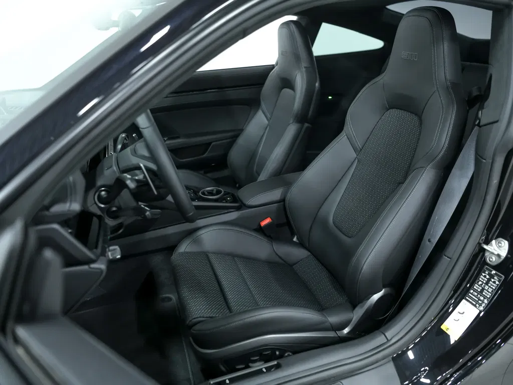 Porsche 992 Carrera T