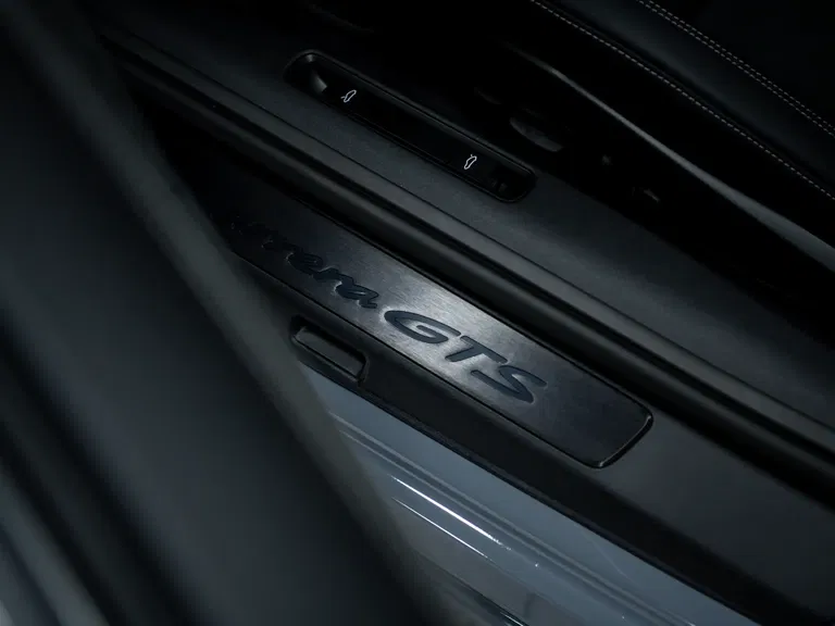 Porsche 992 Carrera GTS