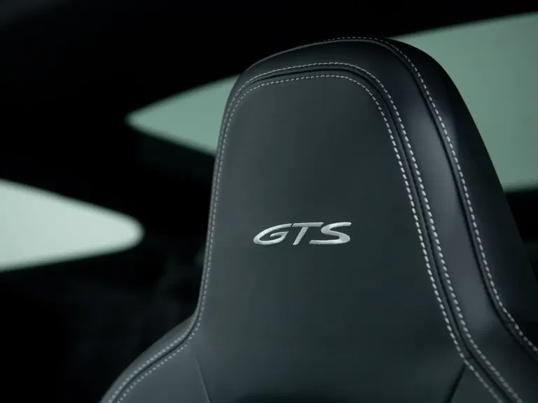 Porsche 992 Carrera GTS