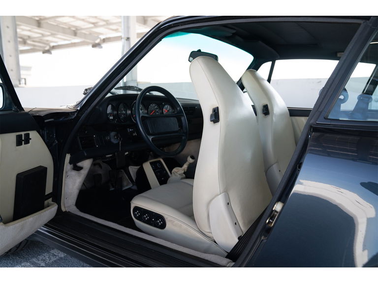 Porsche 911 Turbo 3.3 (US)