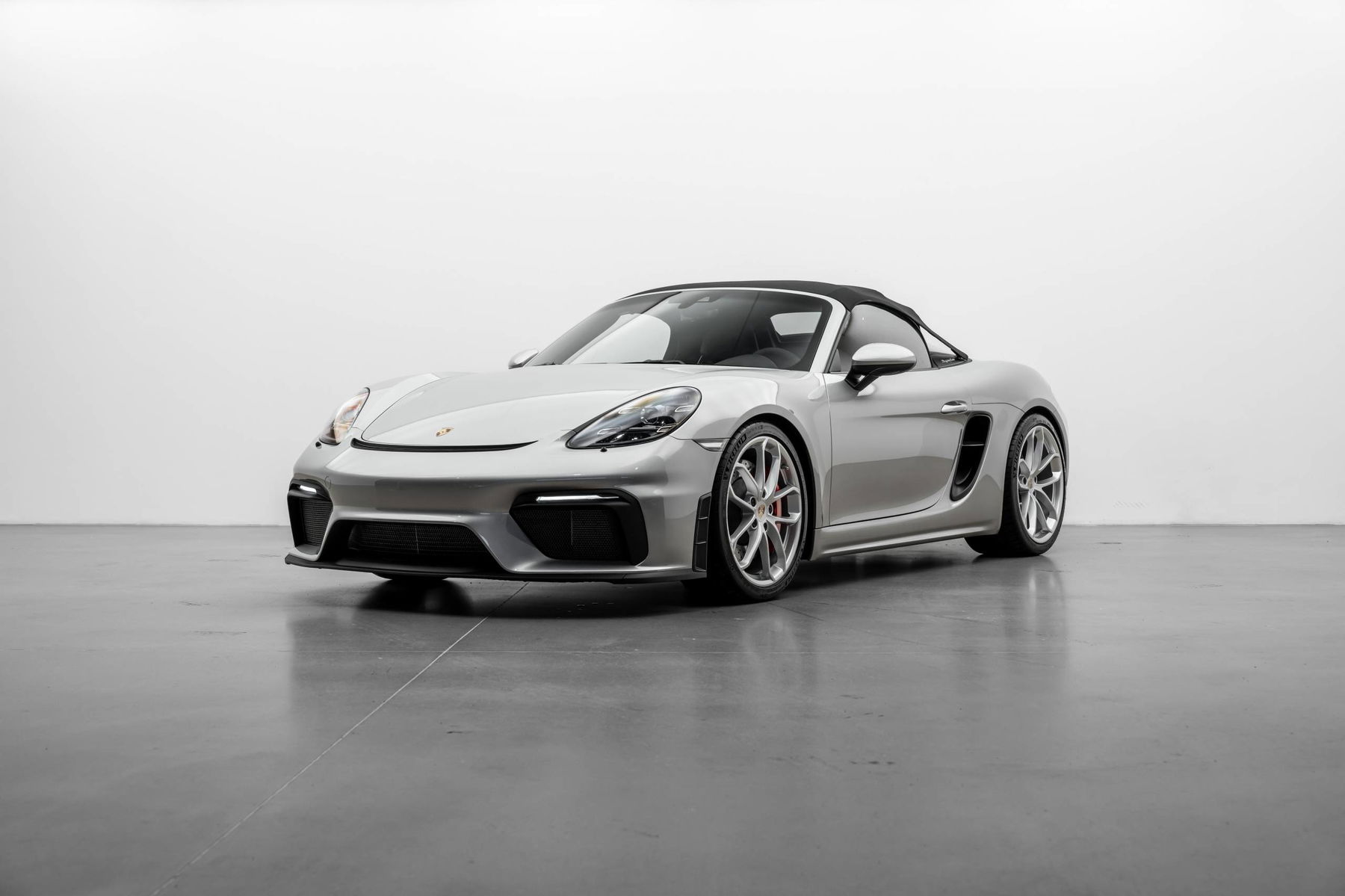 Porsche 718 Spyder カタログ Porsche 718 Spyder 2021 - elferspot.com - Marketplace for