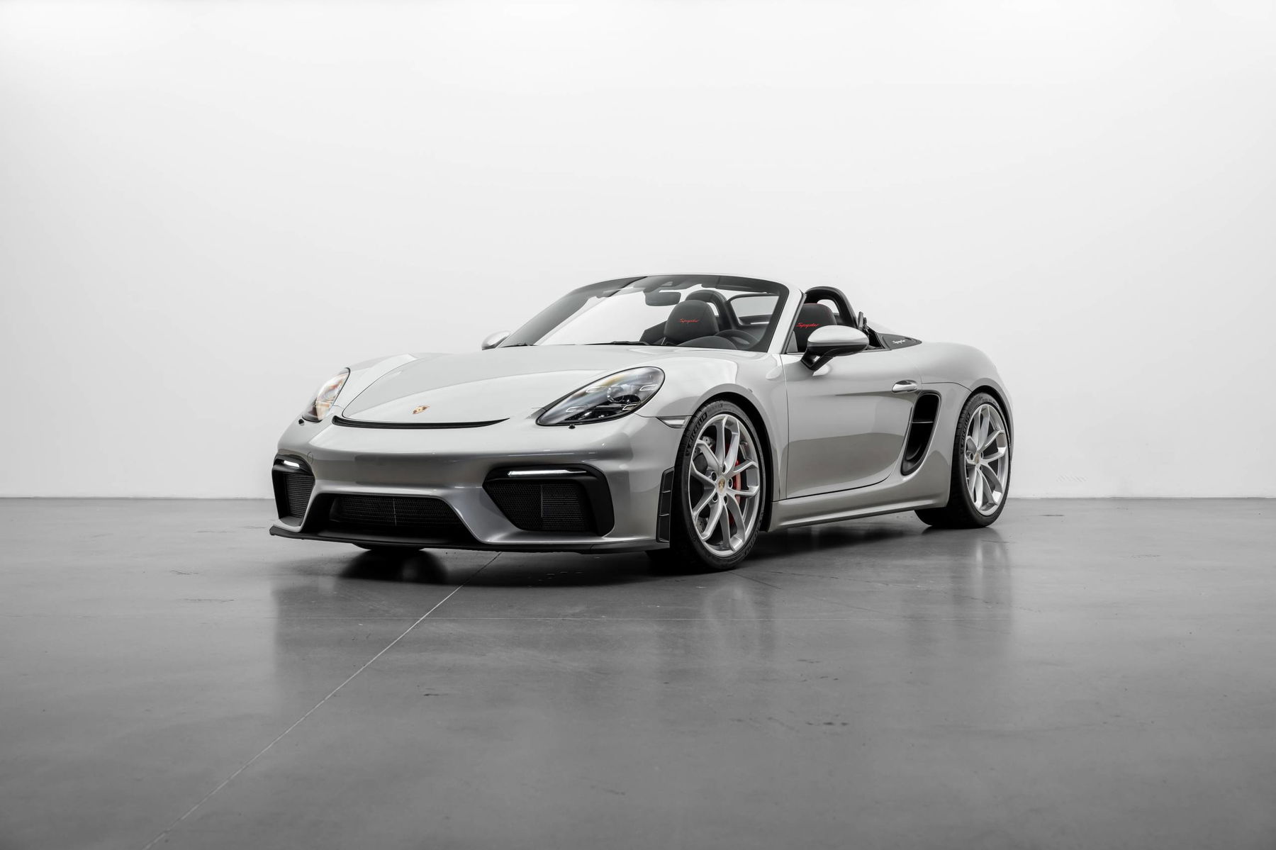 Porsche 718 Spyder カタログ Porsche 718 Spyder 2021 - elferspot.com - Marketplace for