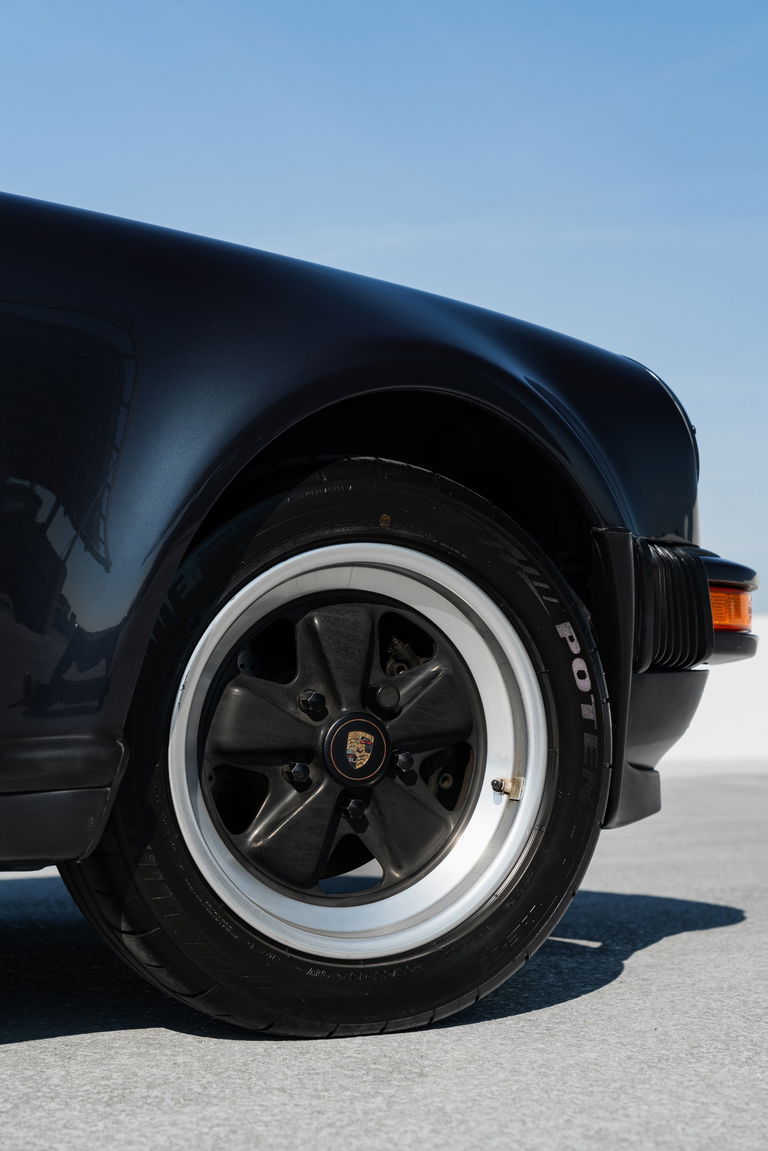 Porsche 911 Turbo 3.3 (US)