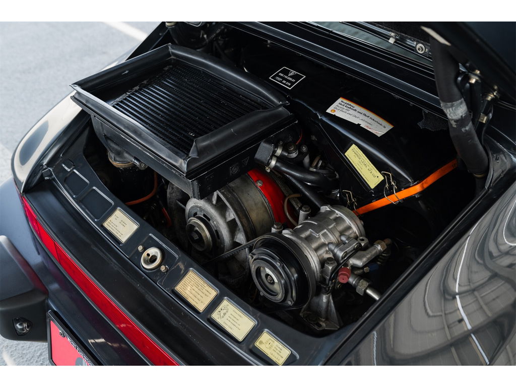 Porsche 911 Turbo 3.3 (US)