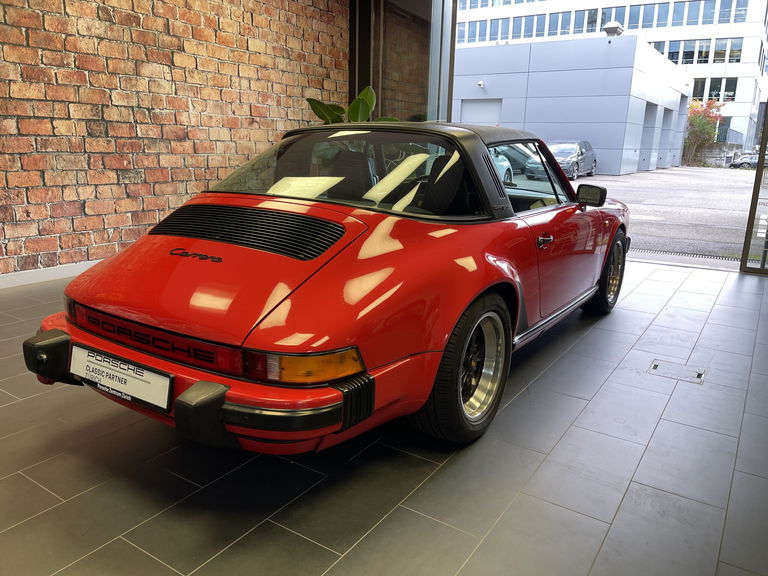 Porsche 911 Carrera 3.2