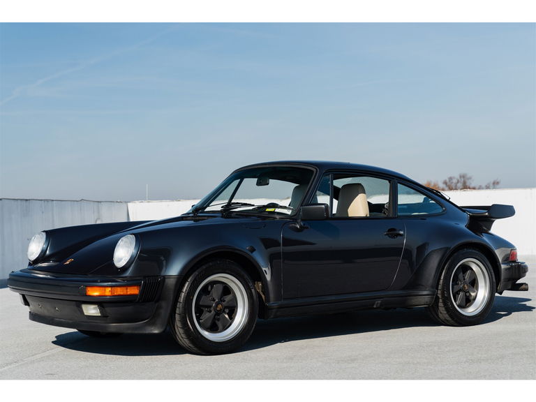 Porsche 911 Turbo 3.3 (US)
