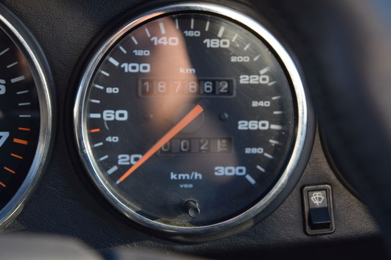 Porsche 964 Carrera 4