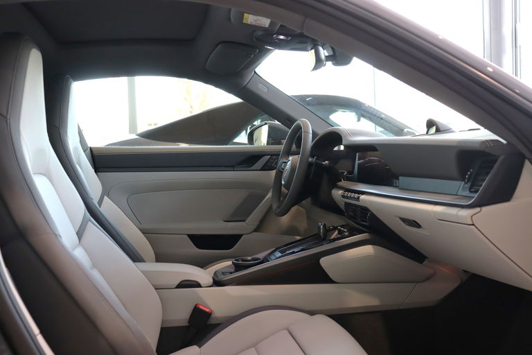 Porsche 992.2 Carrera