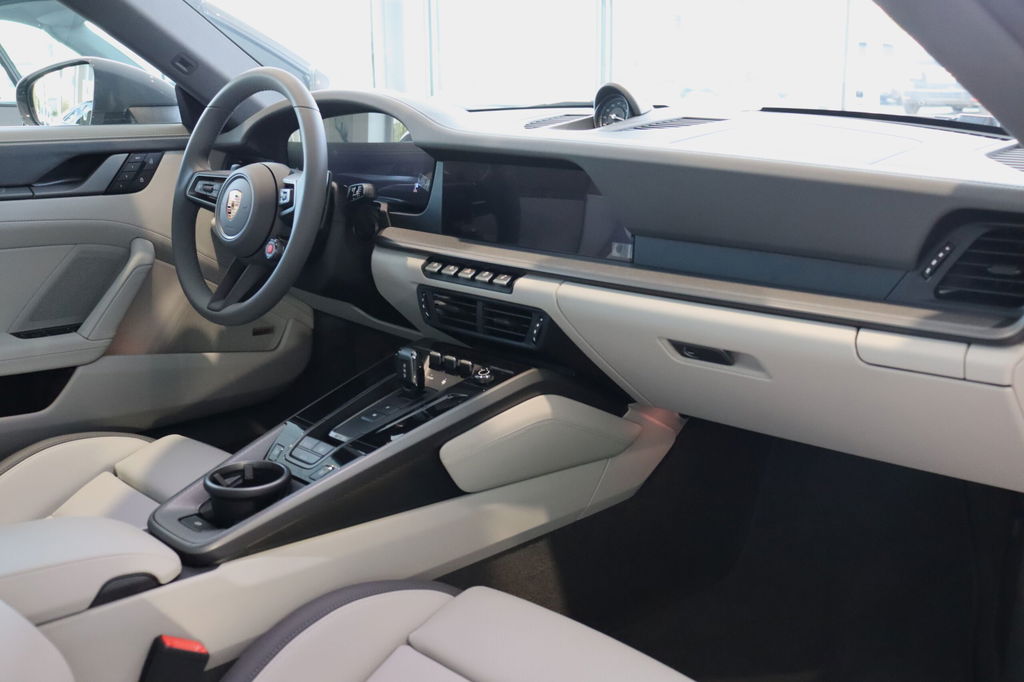 Porsche 992.2 Carrera