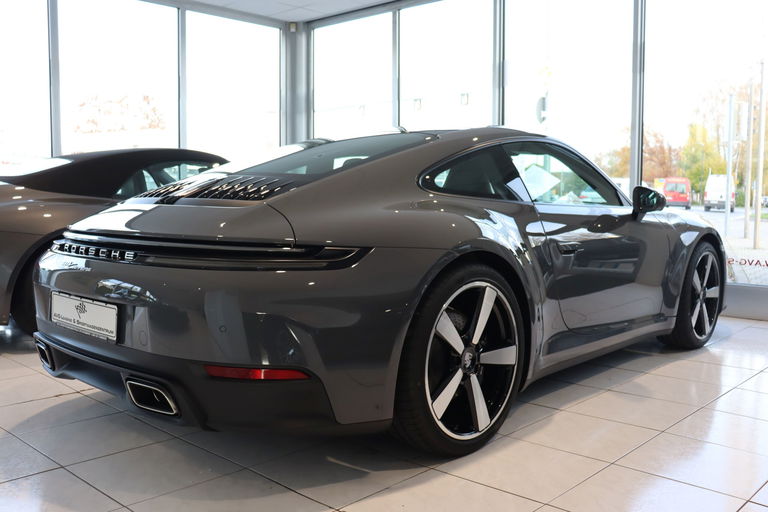 Porsche 992.2 Carrera