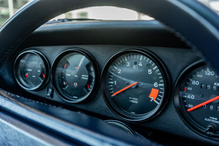 Porsche 911 Carrera 3.2