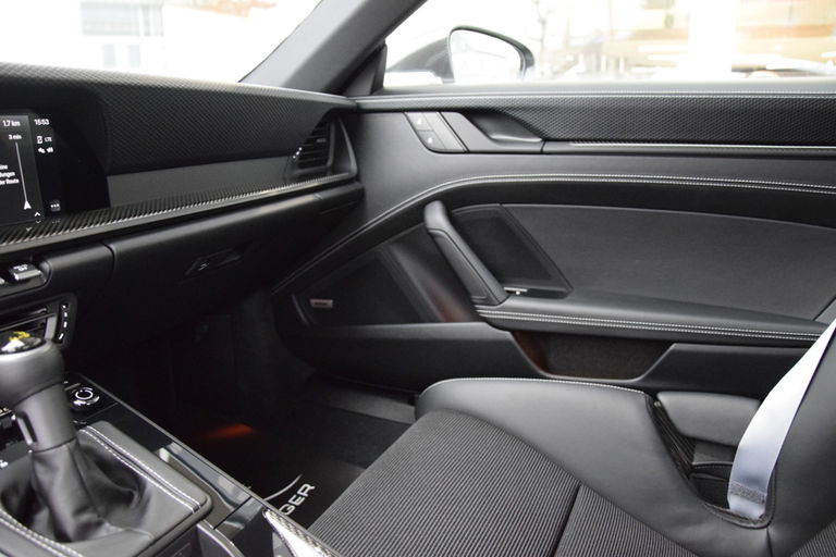 Porsche 992 GT3 Touring