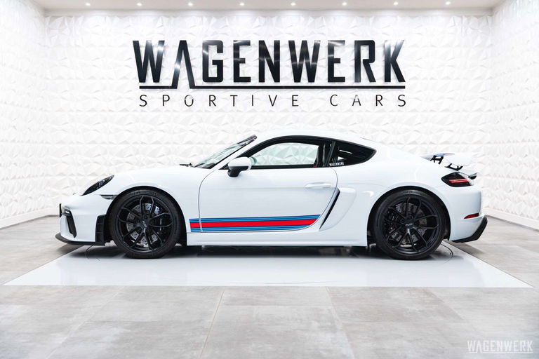 Porsche 718 Cayman GT4
