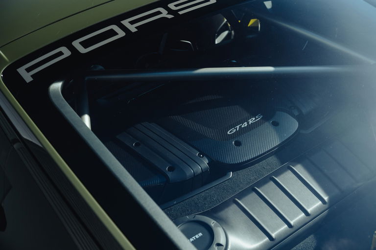 Porsche 718 Cayman GT4 RS