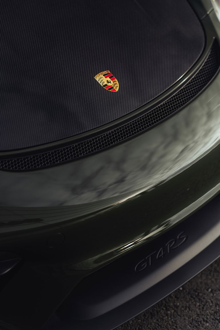 Porsche 718 Cayman GT4 RS