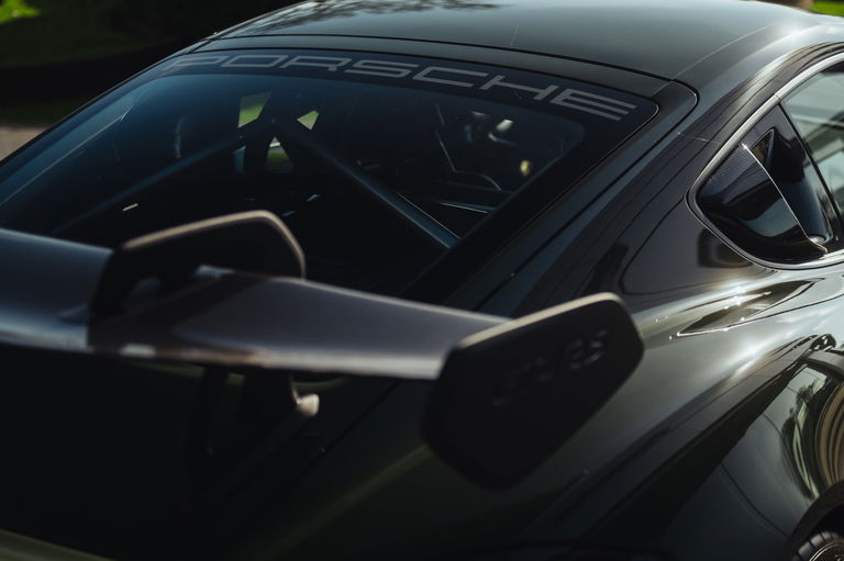 Porsche 718 Cayman GT4 RS