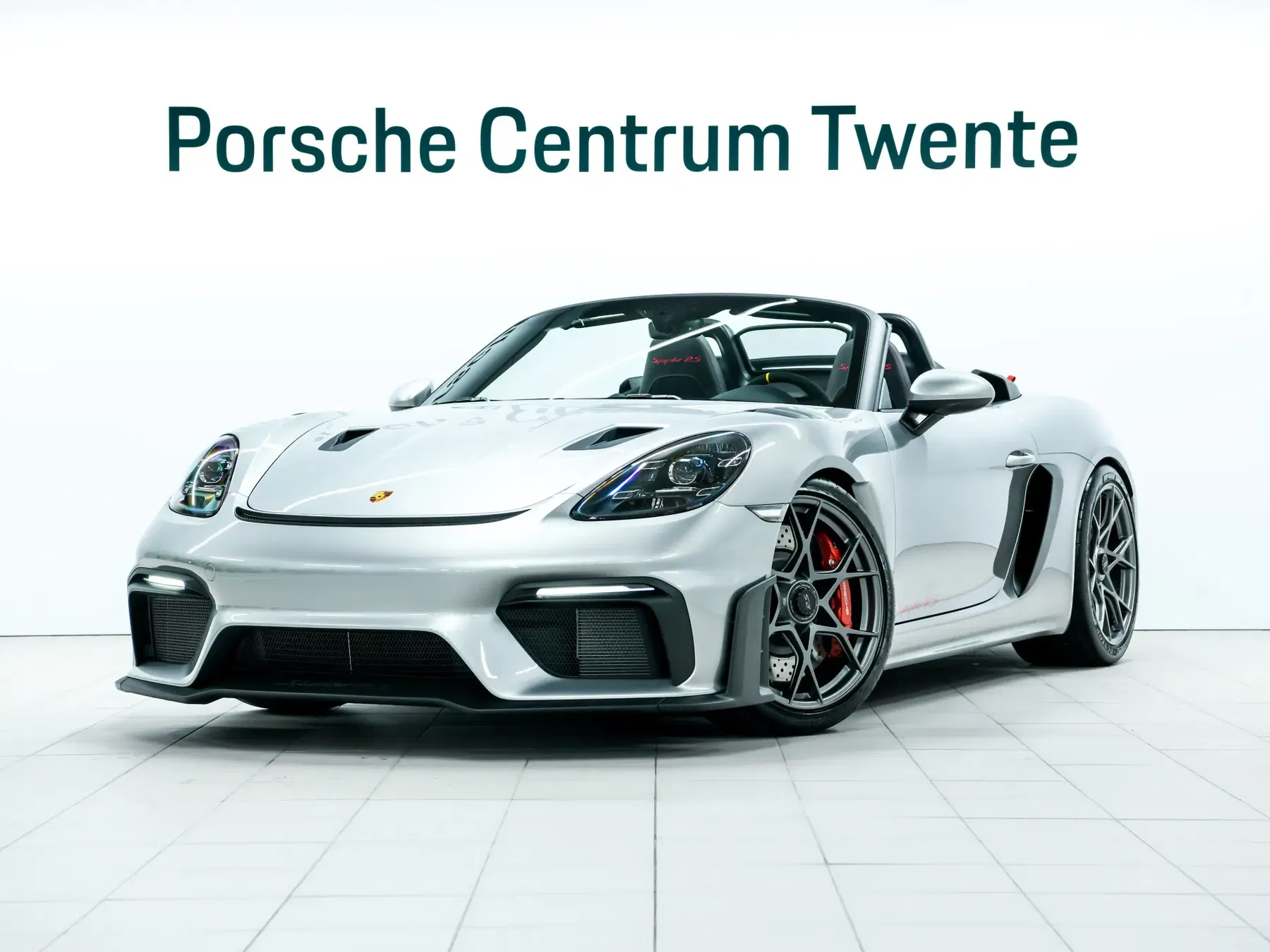 Porsche 718 Spyder RS