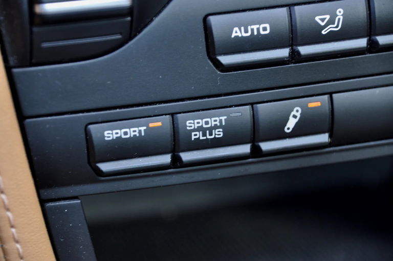 Porsche 997.2 Carrera GTS