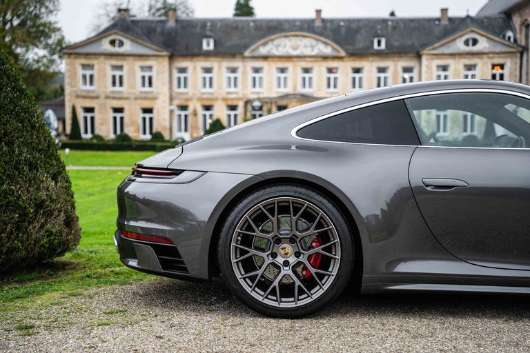 Porsche 992 Carrera 4S