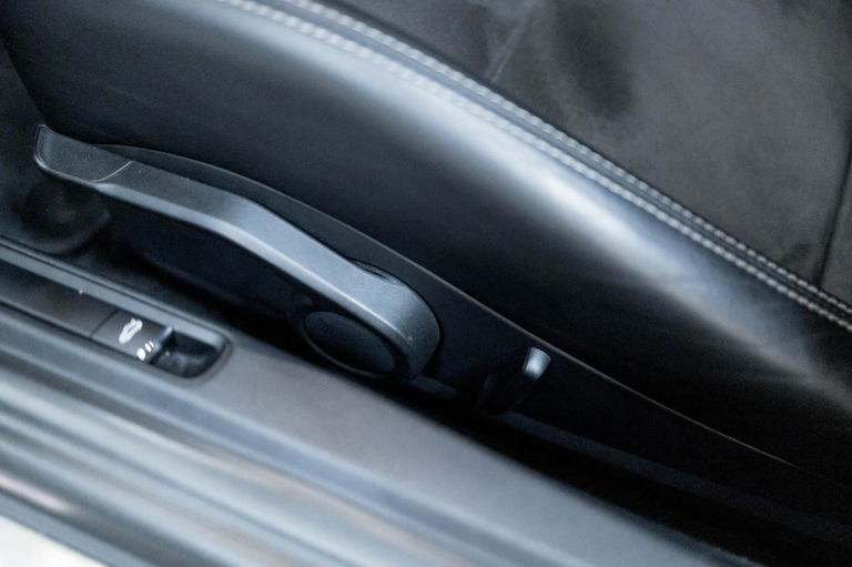 Porsche 981 Cayman GT4