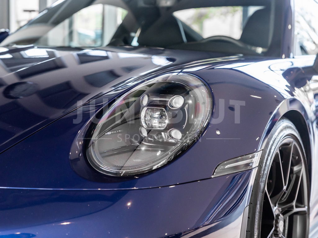 Porsche 992 GT3 Touring