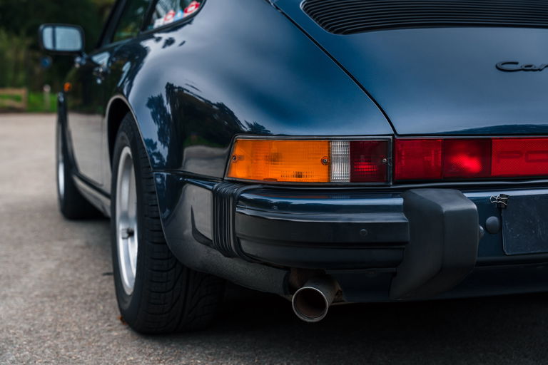 Porsche 911 Carrera 3.2