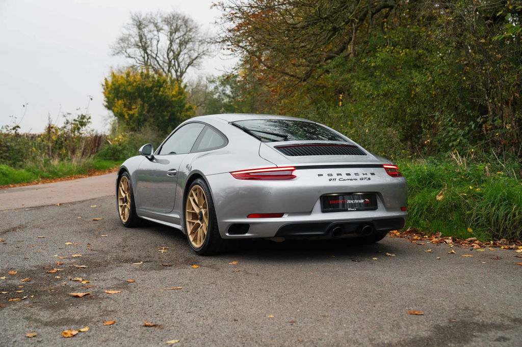 Porsche 991.2 Carrera GTS