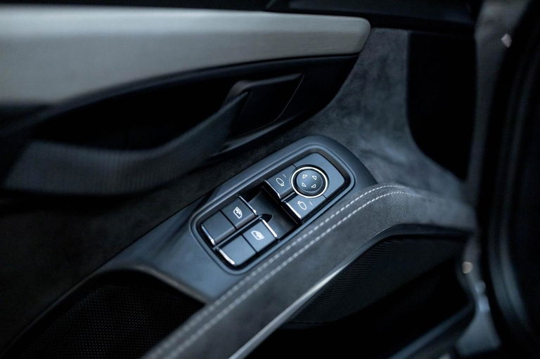 Porsche 981 Cayman GT4