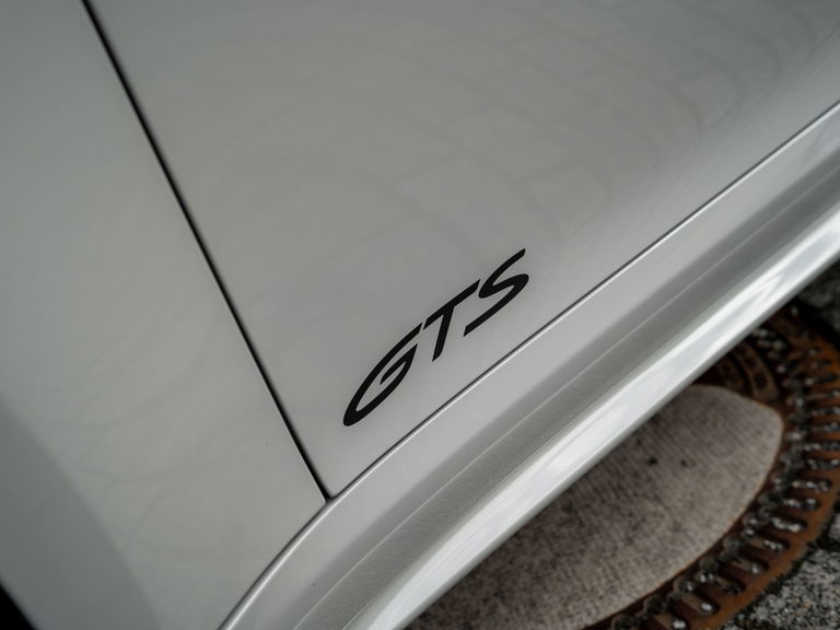 Porsche 992 Carrera GTS