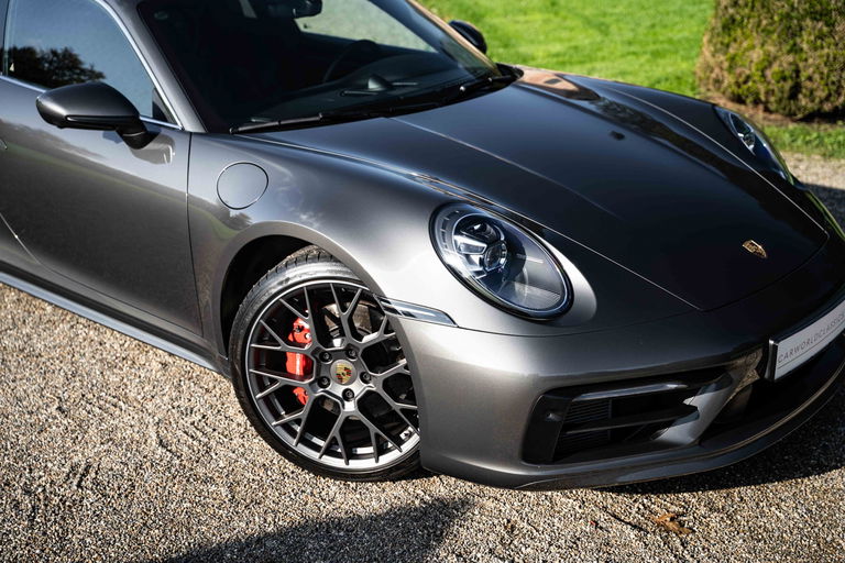 Porsche 992 Carrera 4S