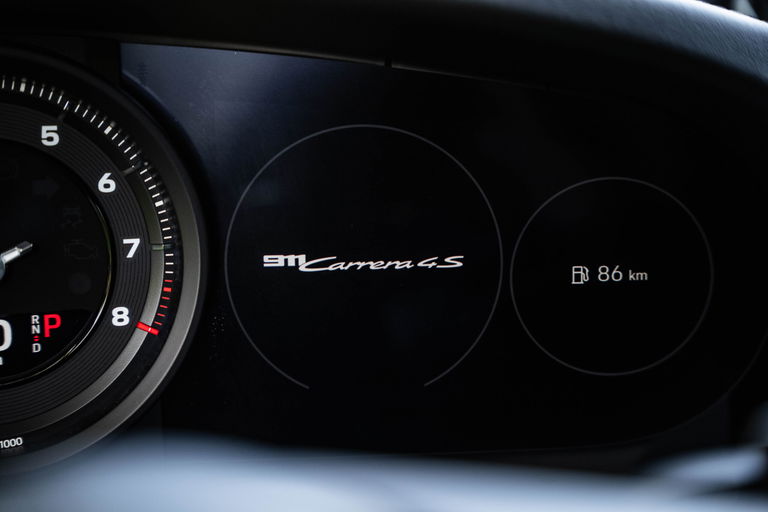 Porsche 992 Carrera 4S