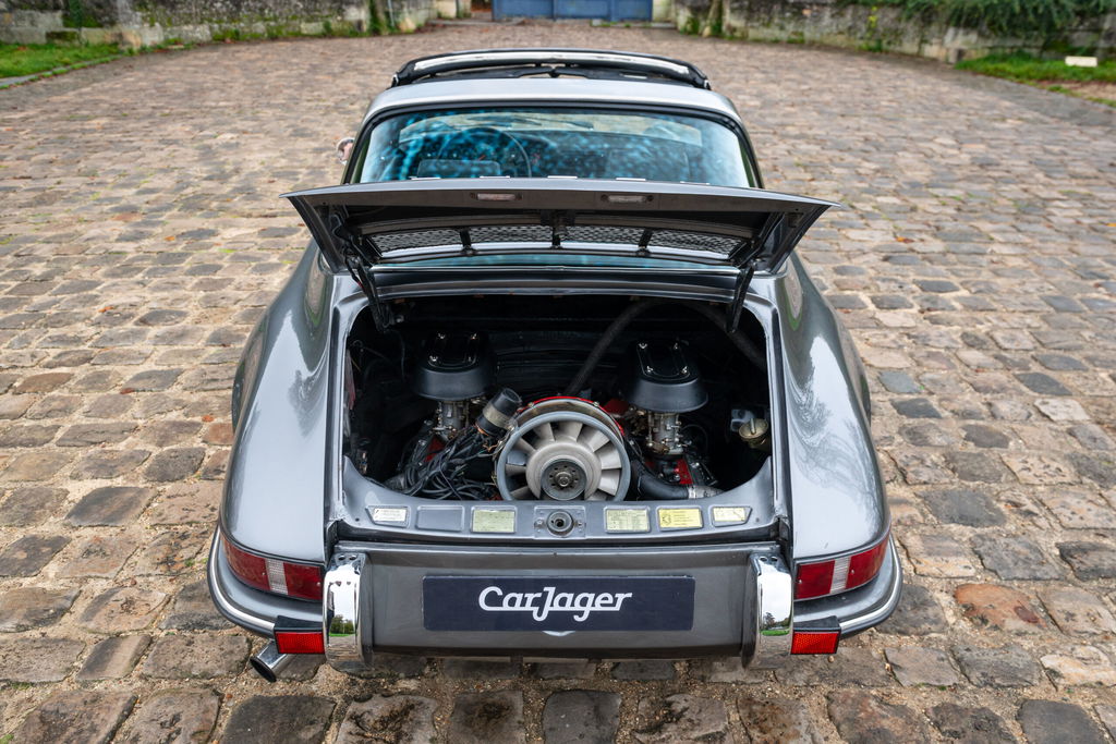 Porsche 911 T