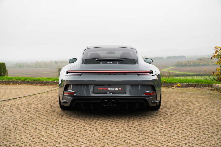 Porsche 992 GT3 Touring