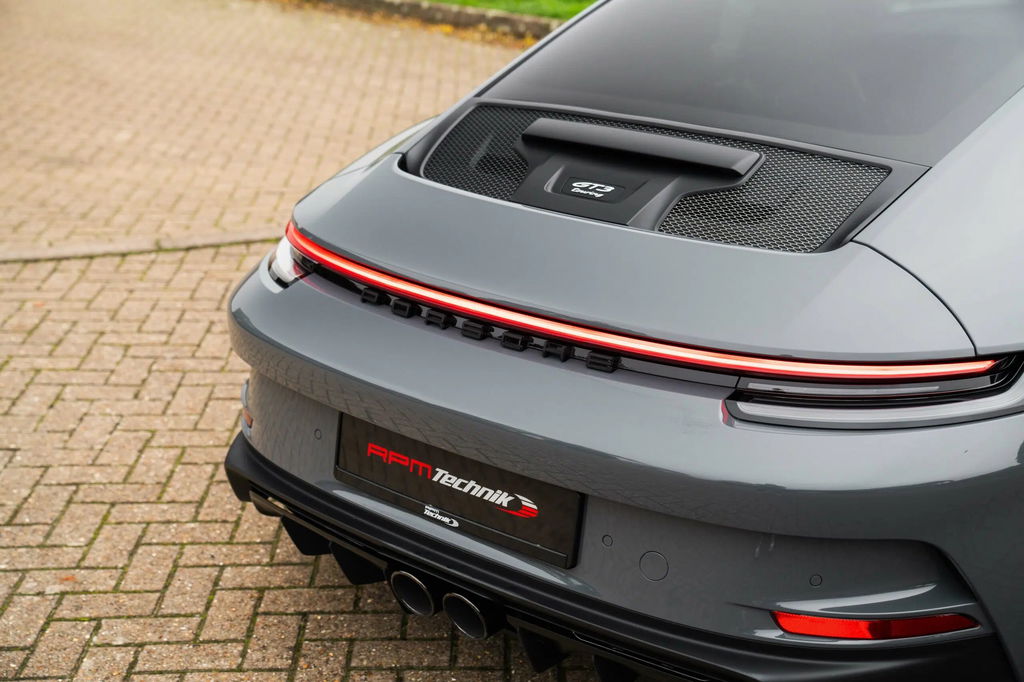 Porsche 992 GT3 Touring