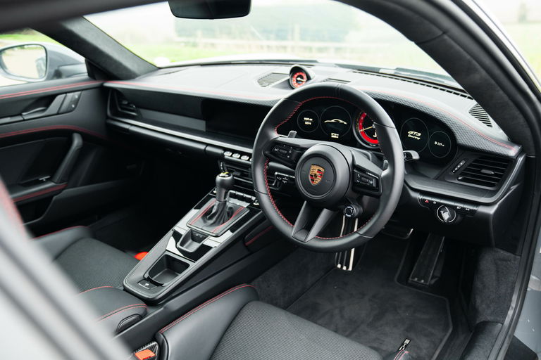 Porsche 992 GT3 Touring