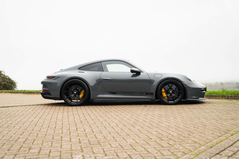 Porsche 992 GT3 Touring