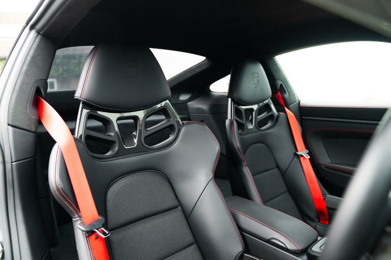 Porsche 992 GT3 Touring