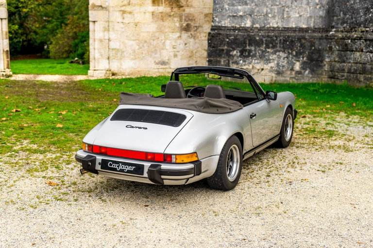 Porsche 911 Carrera 3.2