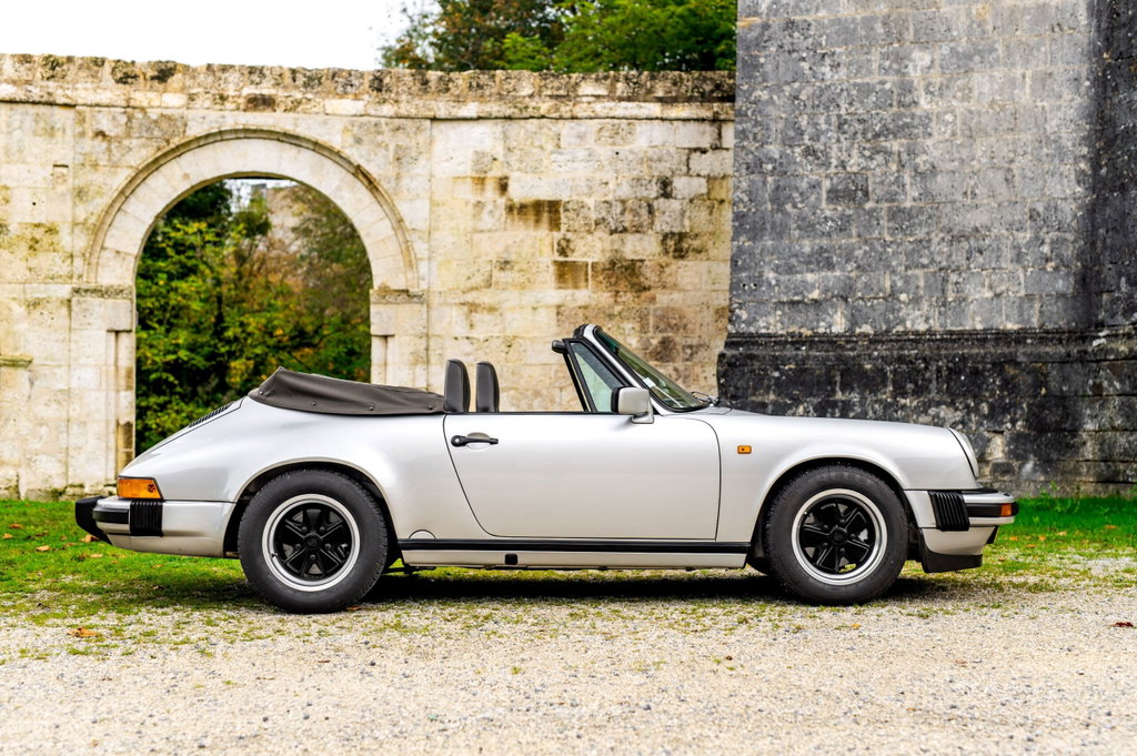 Porsche 911 Carrera 3.2