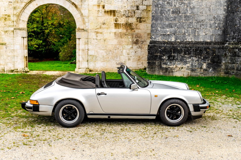 Porsche 911 Carrera 3.2