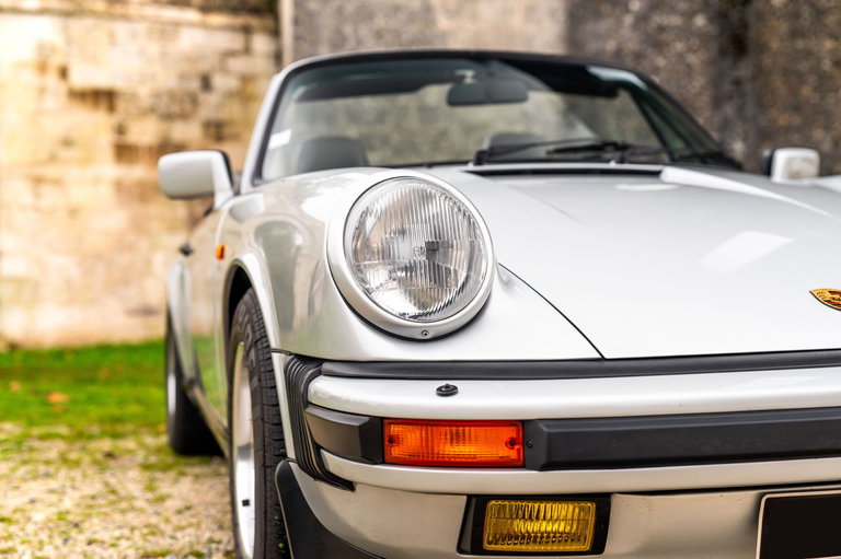 Porsche 911 Carrera 3.2