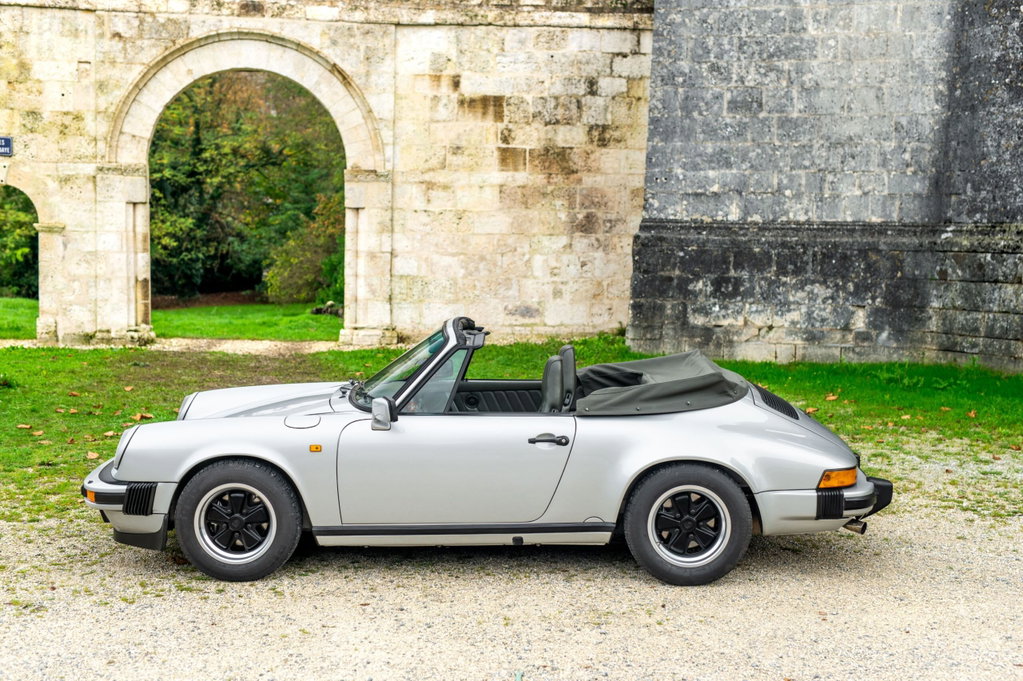 Porsche 911 Carrera 3.2