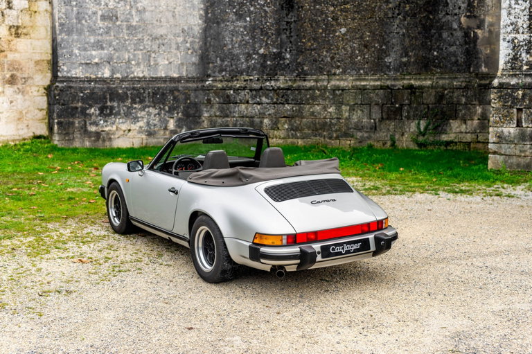 Porsche 911 Carrera 3.2