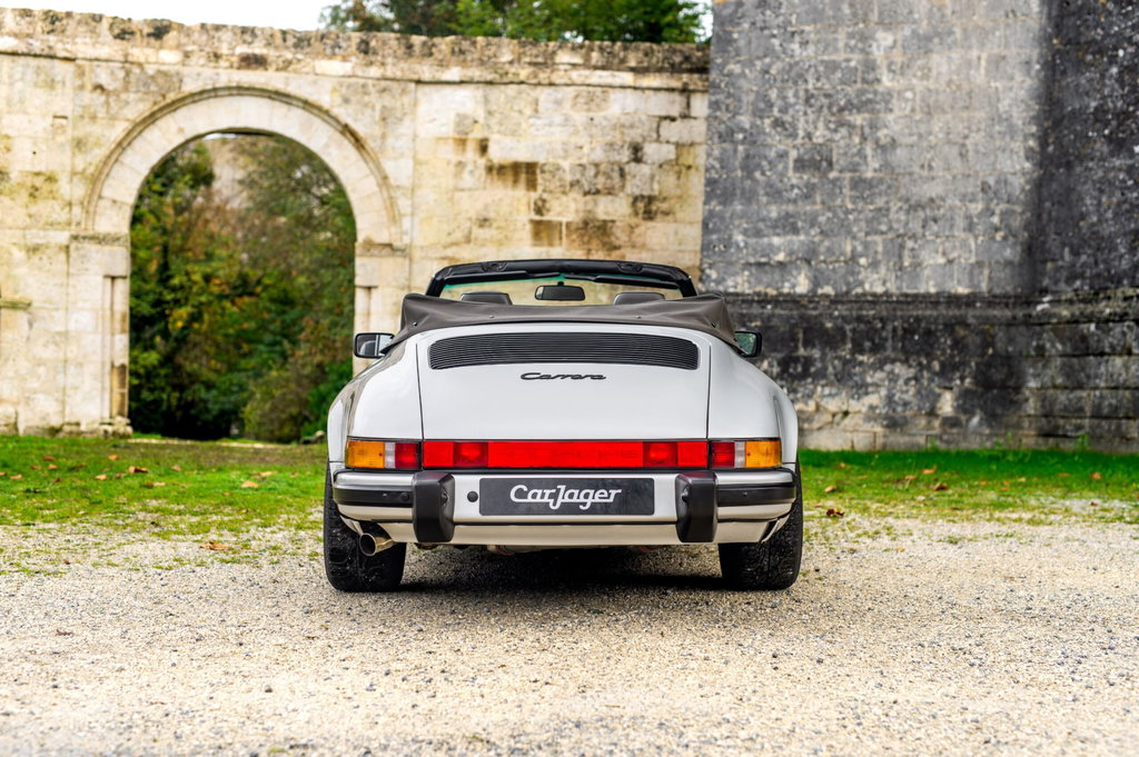 Porsche 911 Carrera 3.2