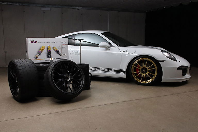 Porsche 991 Carrera GTS