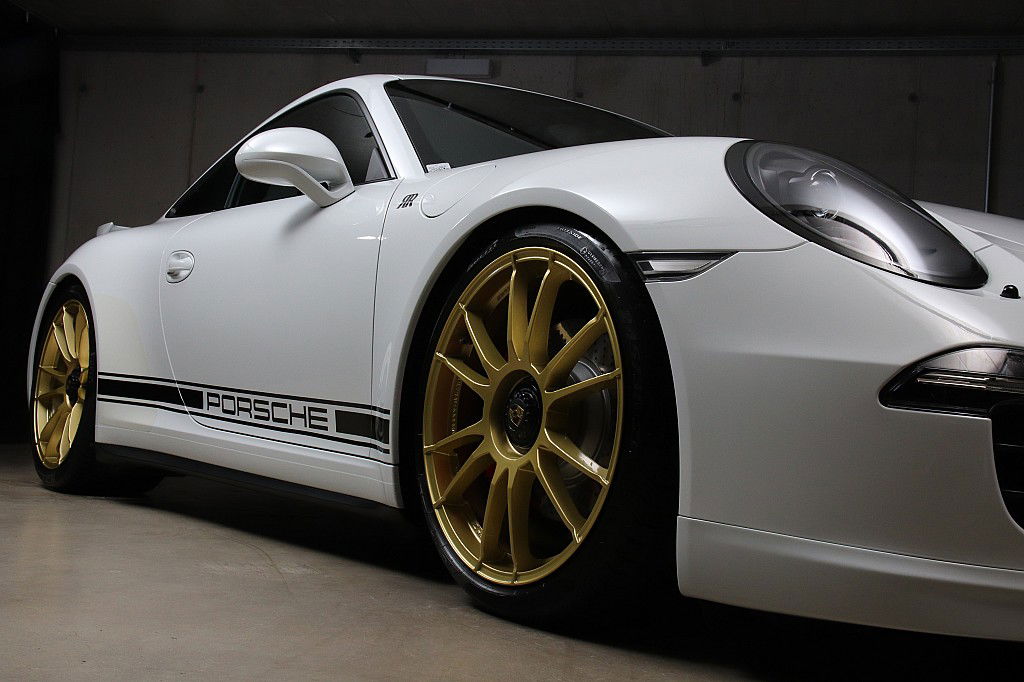 Porsche 991 Carrera GTS