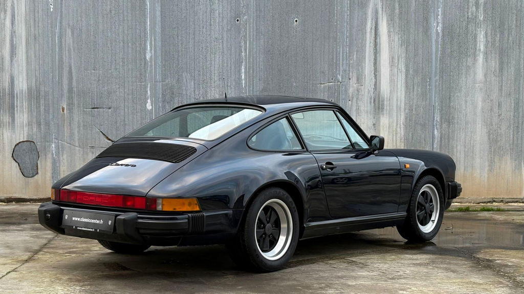 Porsche 911 Carrera 3.2