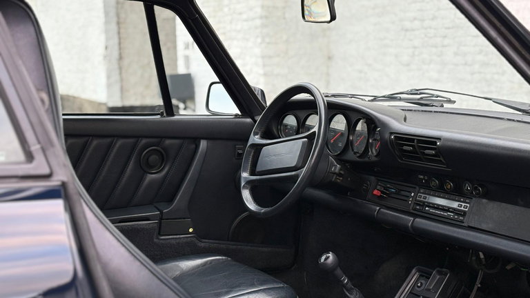 Porsche 911 Carrera 3.2