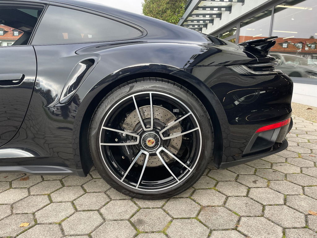 Porsche 992 Turbo