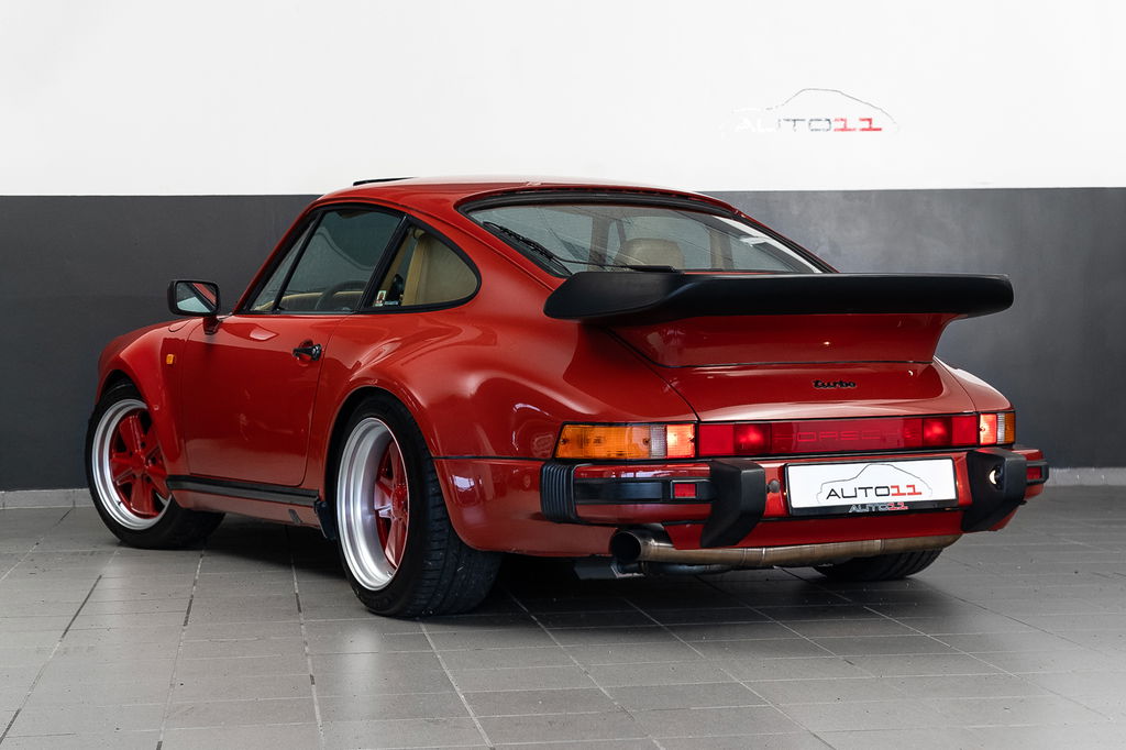 Porsche 911 Turbo 3.3